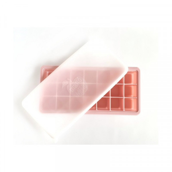 Silicone ice cube tray with lid